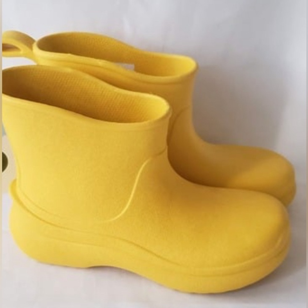 Cat & Jack Eli Yellow Rain Boots - Toddler Size 12 NWOT